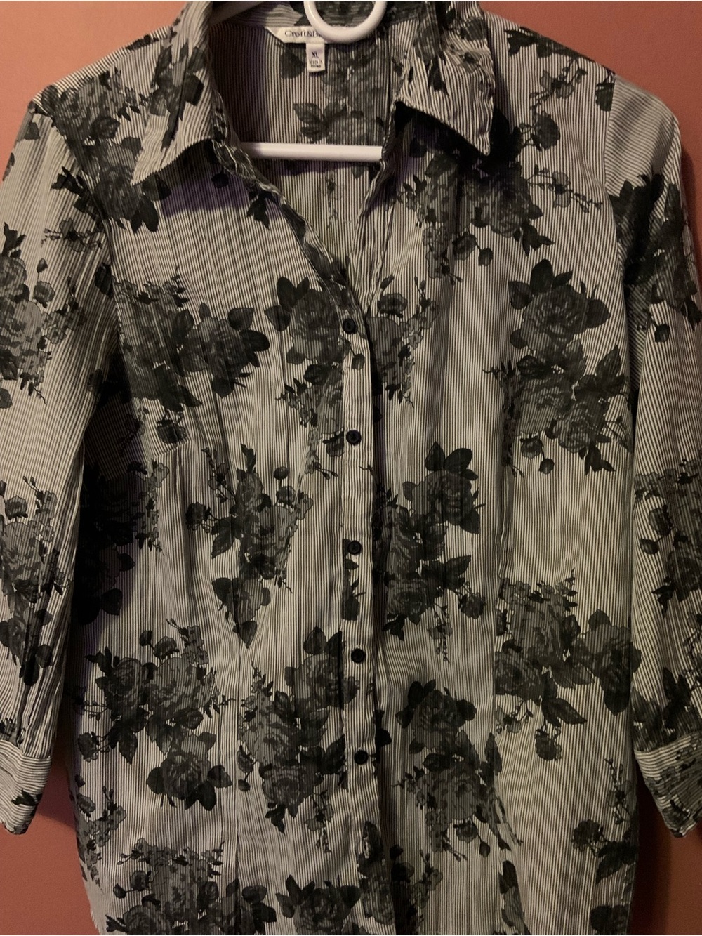 Floral Monochrome Croft & Barrow XL Button up shirt blouse top grey scale